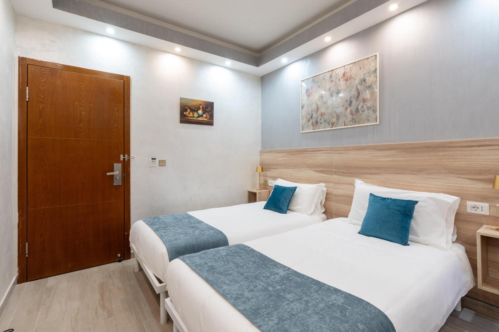Leone D'Oro Guesthouse - Close To Piazza Vittorio Rome Extérieur photo