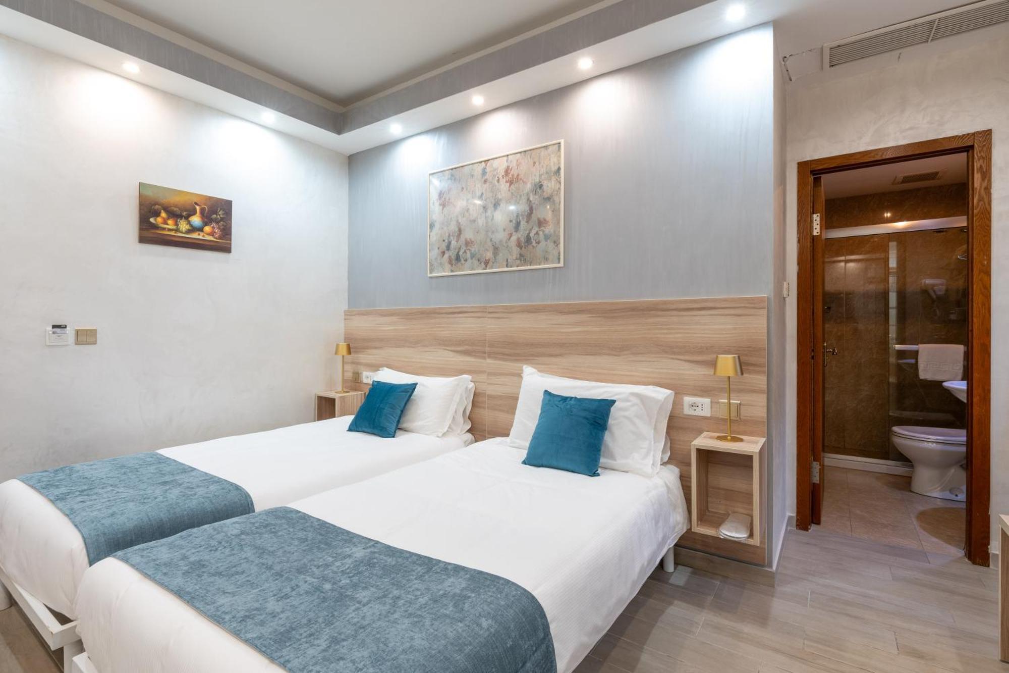Leone D'Oro Guesthouse - Close To Piazza Vittorio Rome Extérieur photo