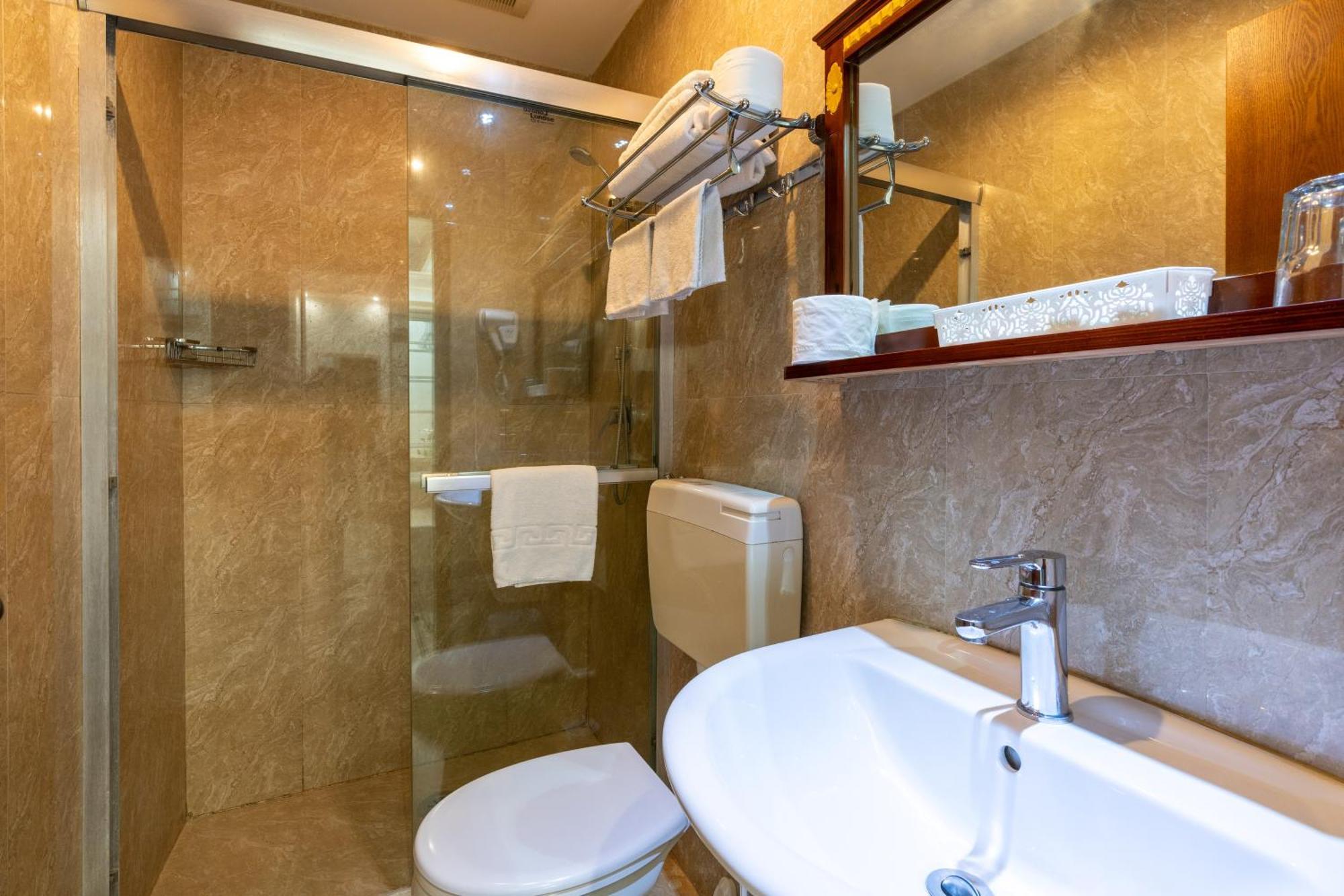 Leone D'Oro Guesthouse - Close To Piazza Vittorio Rome Extérieur photo
